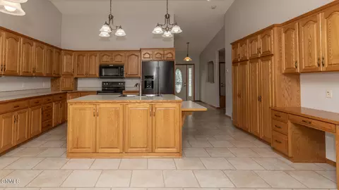 Kitchen - 748 Interstate Ave W, Bismarck, ND 58503 photo 1 of 5