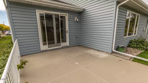 Exterior - 748 Interstate Ave W, Bismarck, ND 58503 photo 5 of 6