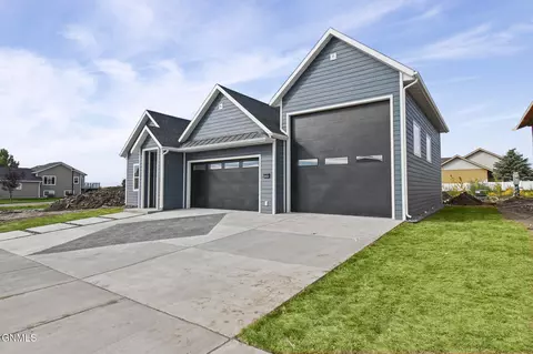 Exterior - 2311 25th Ave W, Williston, ND 58801 photo 2 of 2