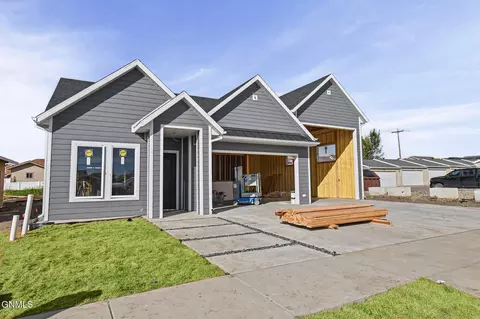 2323 25th Ave W, Williston, ND 58801