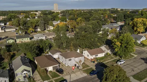 View/Area - 1116 15th St N, Bismarck, ND 58501 photo 2 of 3