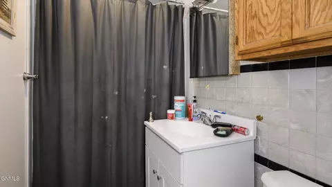 Bath - 1116 15th St N, Bismarck, ND 58501 photo 1 of 1