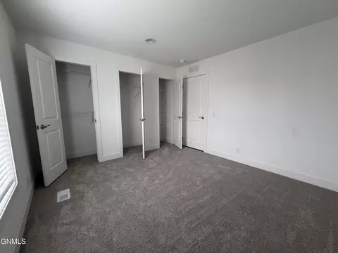 Bedroom - 703 6th Ave SE, Mandan, ND 58554 photo 1 of 3