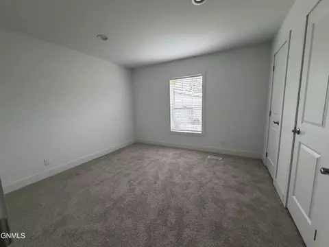 Bedroom - 703 6th Ave SE, Mandan, ND 58554 photo 2 of 3