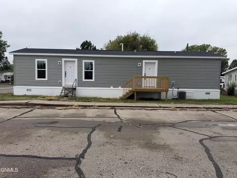 Other - 703 6th Ave SE, Mandan, ND 58554 photo 2 of 6