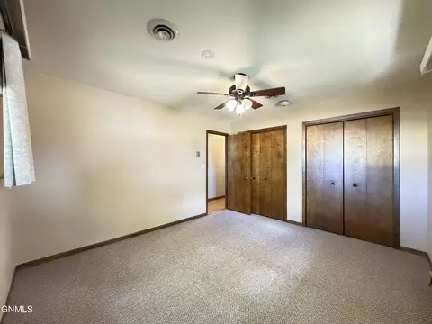 Bedroom - 412 Central Ave N, Beulah, ND 58523 photo 2 of 9