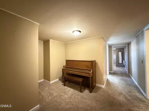 Entry Way - 412 Central Ave N, Beulah, ND 58523 photo 3 of 3
