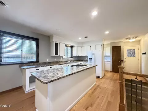 Kitchen - 412 Central Ave N, Beulah, ND 58523 photo 7 of 7