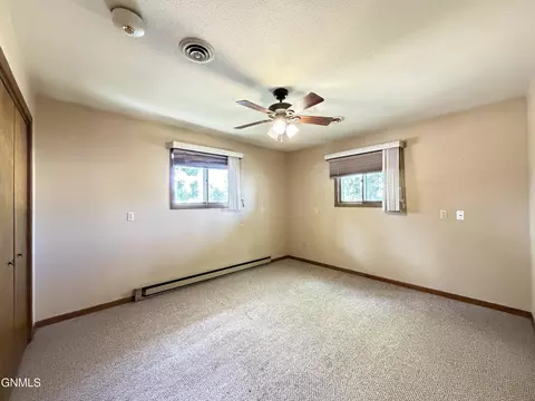 Bedroom - 412 Central Ave N, Beulah, ND 58523 photo 1 of 9