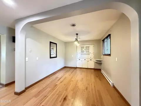 Dining - 412 Central Ave N, Beulah, ND 58523 photo 1 of 2