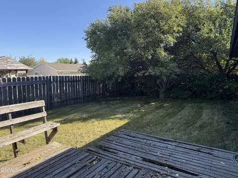 Exterior - 2010 20th Ave W, Williston, ND 58801 photo 4 of 4