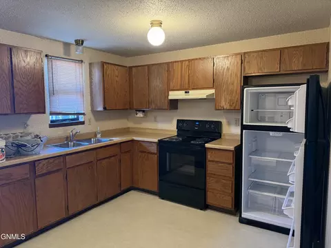Kitchen - 2010 20th Ave W, Williston, ND 58801 photo 1 of 1