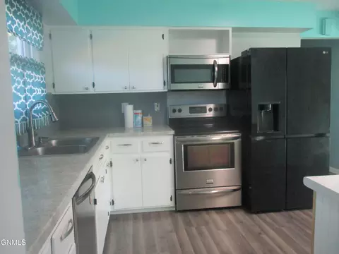 Kitchen - 612 17th St W, Williston, ND 58801 photo 1 of 3