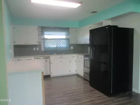 Kitchen - 612 17th St W, Williston, ND 58801 photo 2 of 3