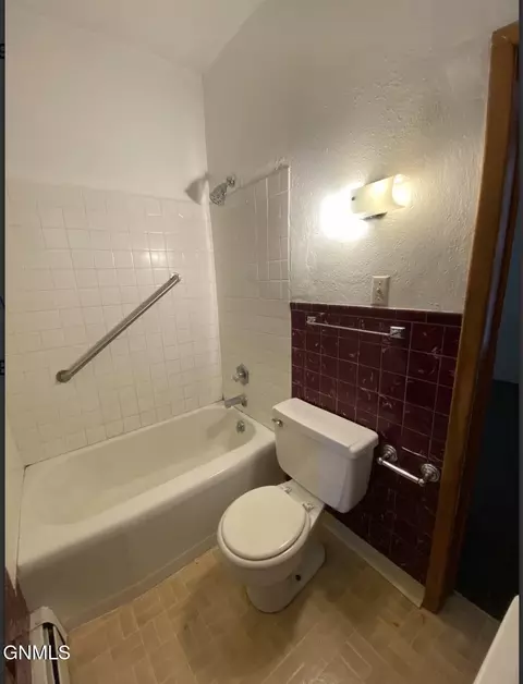 Bath - 409 Collins Ave, Mandan, ND 58554 photo 1 of 4