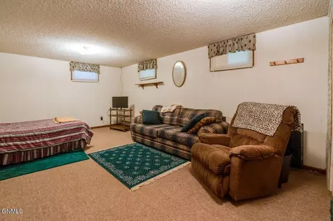 Bedroom - 1407 1st St NW, Mandan, ND 58554 photo 10 of 10