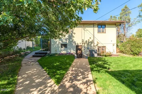 Exterior - 1407 1st St NW, Mandan, ND 58554 photo 7 of 9