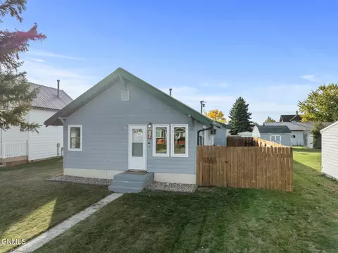 Exterior - 15 Winther St, Ray, ND 58849 photo 3 of 5