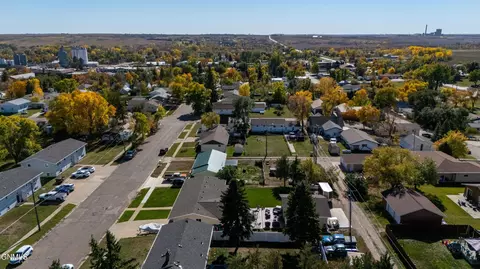 View/Area - 413 3rd Ave NW, Beulah, ND 58523 photo 9 of 9