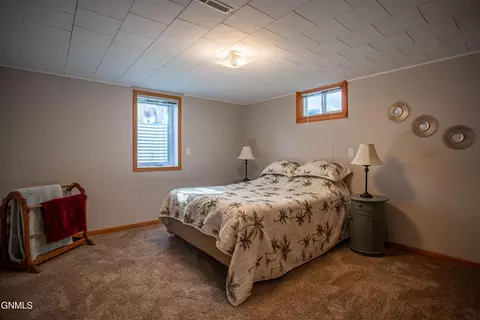Bedroom - 413 3rd Ave NW, Beulah, ND 58523 photo 5 of 5