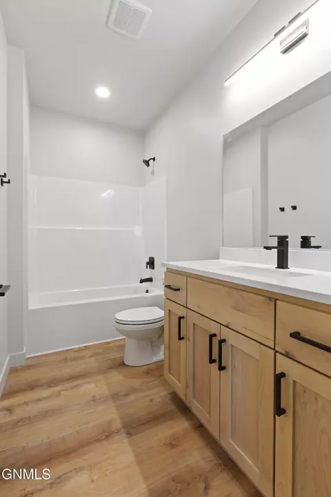 Bath - 3301 35th St W, Williston, ND 58801 photo 2 of 2