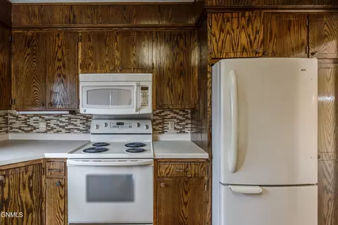 Kitchen - 618 Interstate Ave W, Bismarck, ND 58503 photo 5 of 5