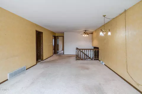 Living - 618 Interstate Ave W, Bismarck, ND 58503 photo 4 of 5