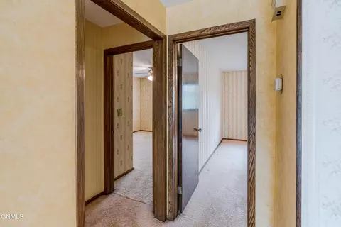 Entry Way - 618 Interstate Ave W, Bismarck, ND 58503 photo 6 of 10