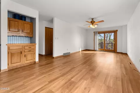 Living - 2116 E Dakota Pkwy, Williston, ND 58801 photo 2 of 4
