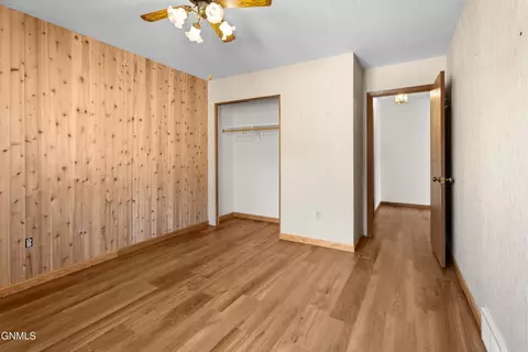Bedroom - 2116 E Dakota Pkwy, Williston, ND 58801 photo 3 of 3
