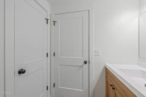 Bath - 5451 138th Ave NW, Williston, ND 58801 photo 6 of 6