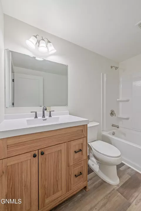 Bath - 5451 138th Ave NW, Williston, ND 58801 photo 5 of 6