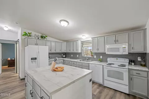Kitchen - 5451 138th Ave NW, Williston, ND 58801 photo 1 of 4