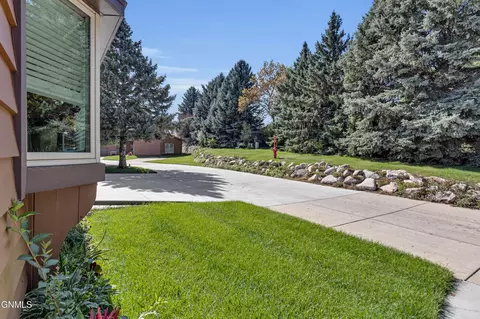 Exterior - 420 E Brandon Dr, Bismarck, ND 58503 photo 1 of 14