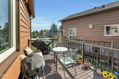 Exterior - 420 E Brandon Dr, Bismarck, ND 58503 photo 9 of 14
