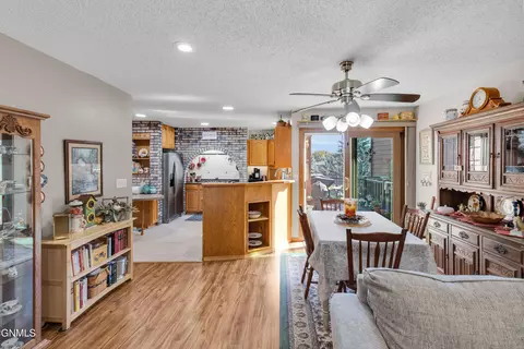Dining - 420 E Brandon Dr, Bismarck, ND 58503 photo 1 of 3