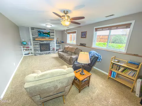 Living - 1201 5th St SW, Sidney, MT 59270 photo 4 of 5