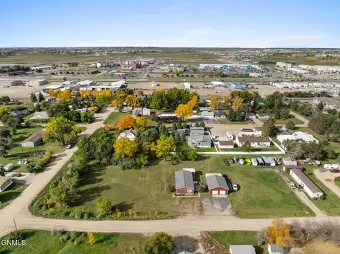 View/Area - 3817 2nd Ave E, Williston, ND 58801 photo 10 of 11
