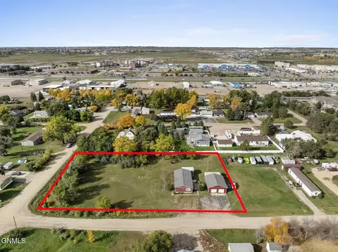 View/Area - 3817 2nd Ave E, Williston, ND 58801 photo 3 of 11