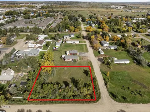 View/Area - 3817 2nd Ave E, Williston, ND 58801 photo 5 of 11