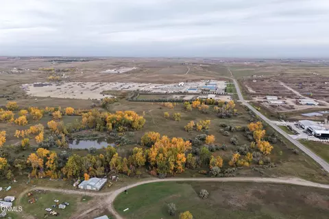 6025 16th Ave W, Williston, ND 58801 photo 7