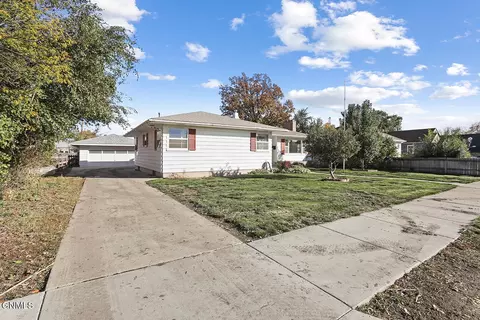Exterior - 920 3rd Ave W, Williston, ND 58801 photo 3 of 7