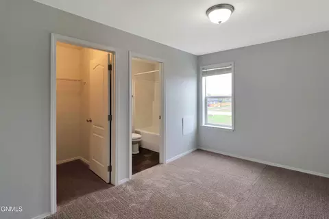 Bedroom - 718 40th St E, Williston, ND 58801 photo 1 of 3