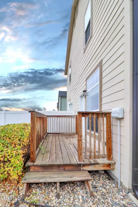 Exterior - 718 40th St E, Williston, ND 58801 photo 6 of 6