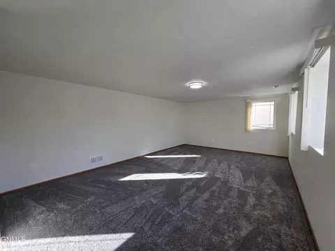 Living - 3301 Wheat Ridge St, Williston, ND 58801 photo 3 of 4