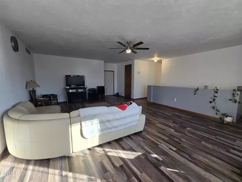 Living - 3301 Wheat Ridge St, Williston, ND 58801 photo 2 of 4