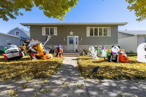 Other - 520 9th Ave W, Williston, ND 58801 photo 1 of 8