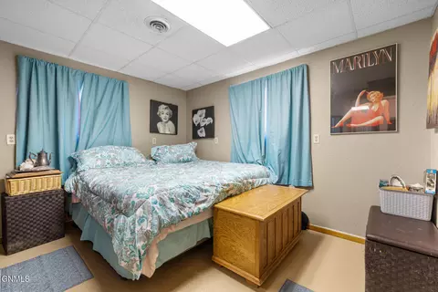 Bedroom - 520 9th Ave W, Williston, ND 58801 photo 4 of 7