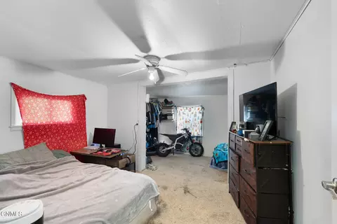 Bedroom - 928 1st Ave W, Williston, ND 58801 photo 3 of 4