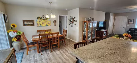 Dining - 212 Huron Dr, Bismarck, ND 58503 photo 3 of 5